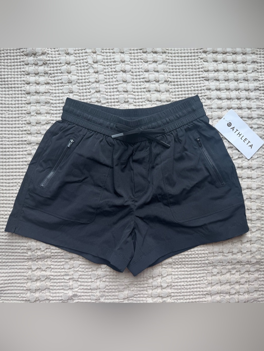 Athleta Black Trekkie North Active Zip Pocket Shorts
